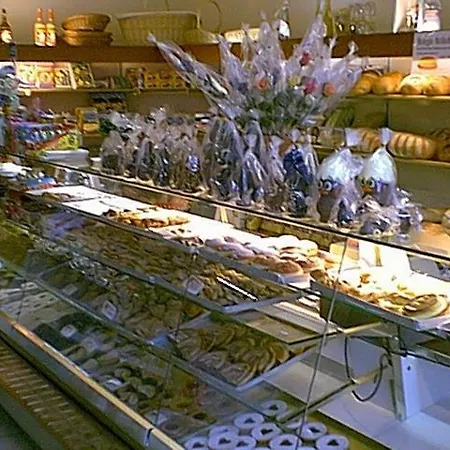 Отель Hotel-cafe Am Romerweinschiff Ноймаген-Дхрон
