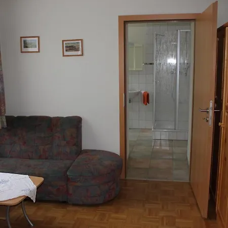 Отель Hotel-cafe Am Romerweinschiff
